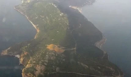 Büyükada Gezilecek Yerler ve Tarihi Mekanlar